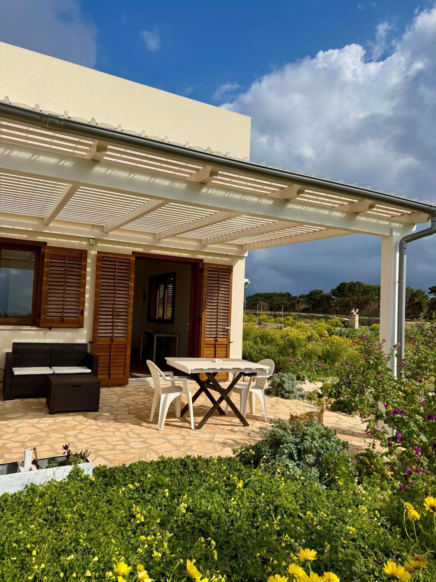 Aria Case Vacanze Favignana Ngoại thất bức ảnh